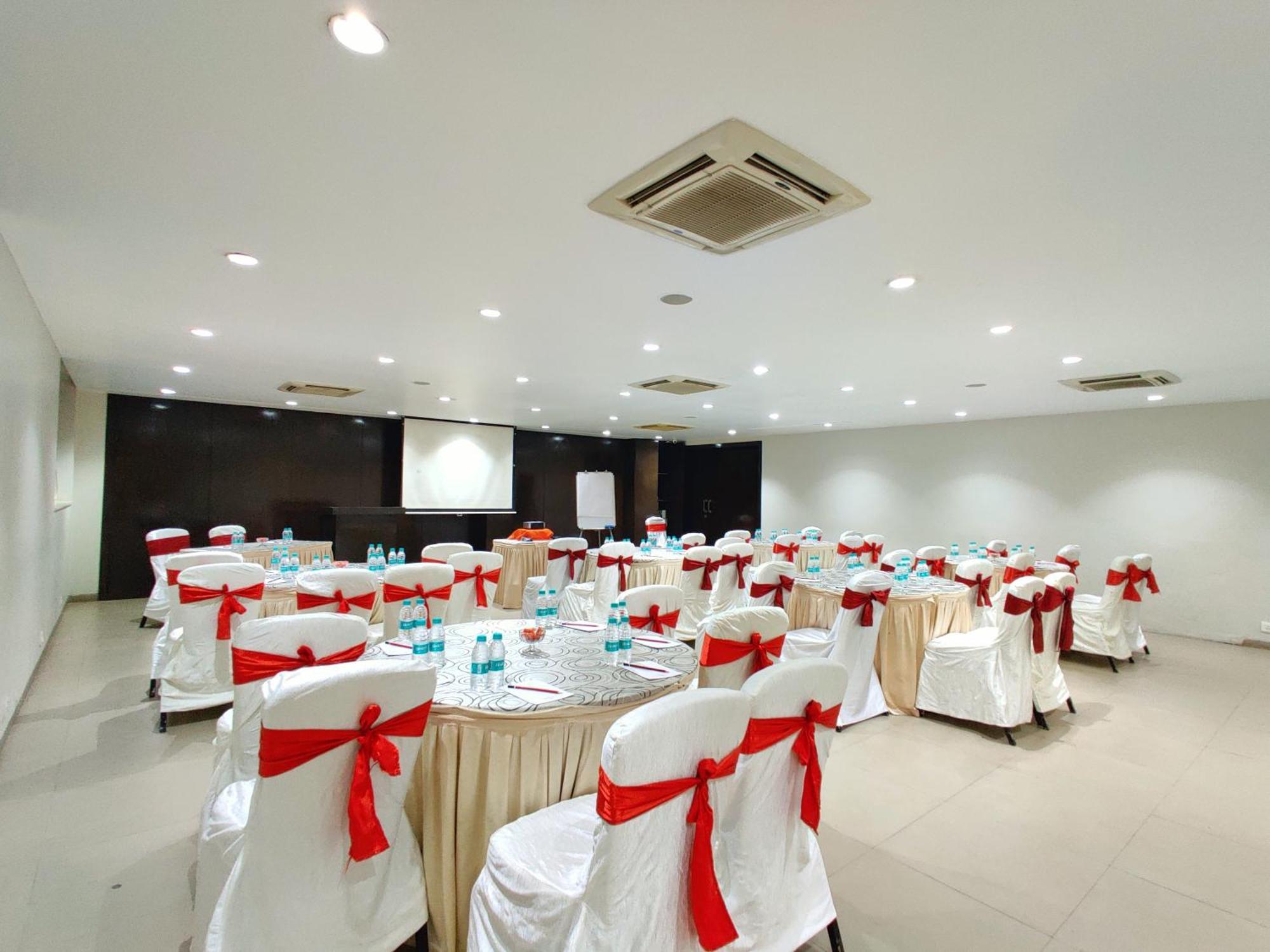 Citrus Hotel Lonavala Exterior foto